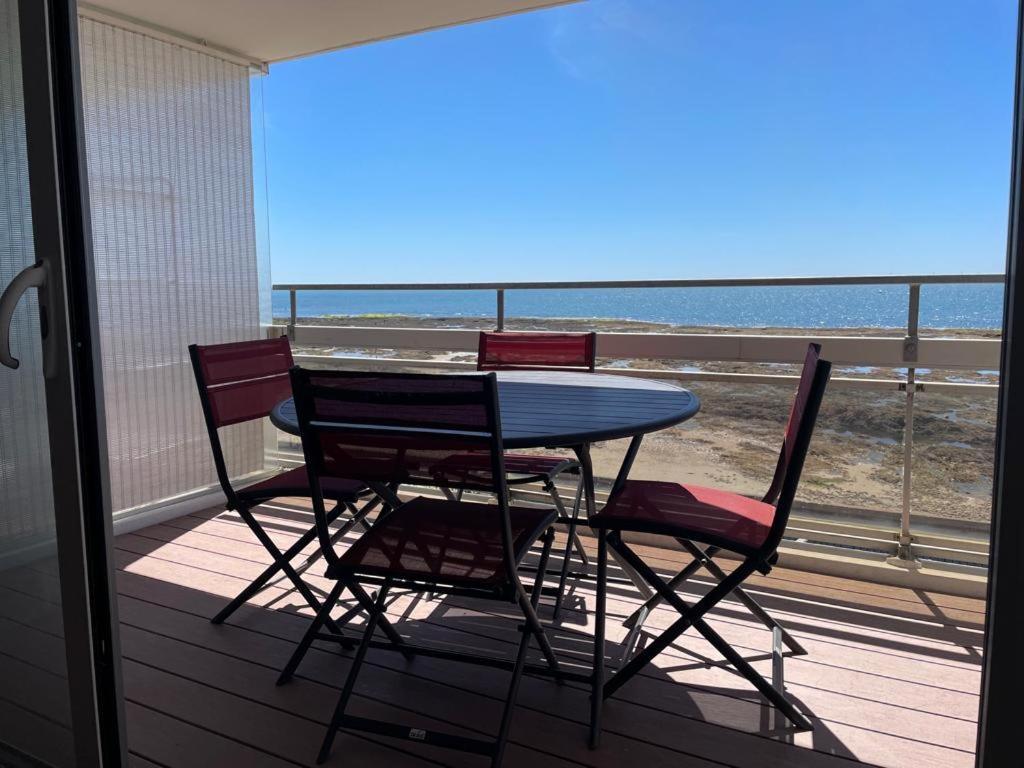 Large Studio Direct Access To The Beach Pornichet Exterior photo