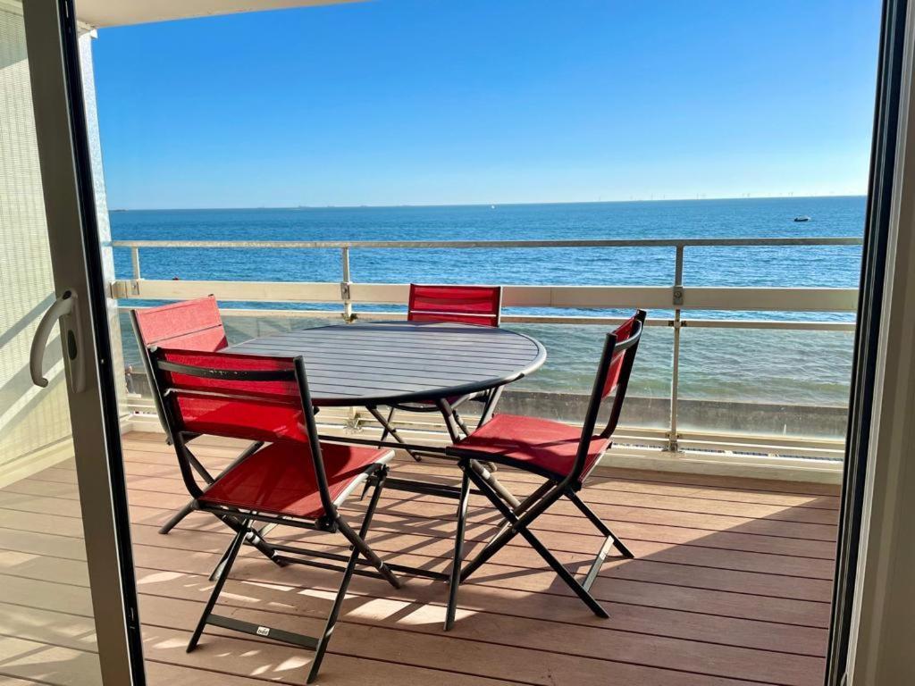 Large Studio Direct Access To The Beach Pornichet Exterior photo